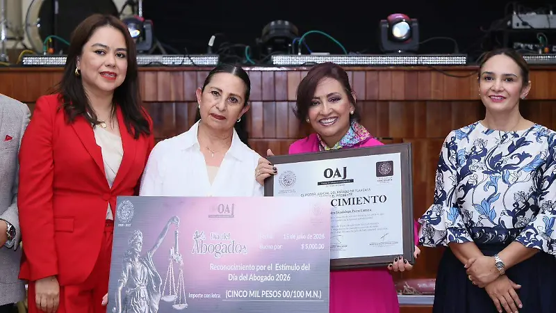 Encabeza gobernadora conmemoración del Día del Abogado en el Poder Judicial de Tlaxcala (5).j